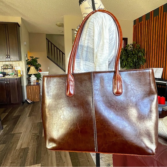 Vintage Beautiful Brown Leather Handbag - Picture 3 of 12
